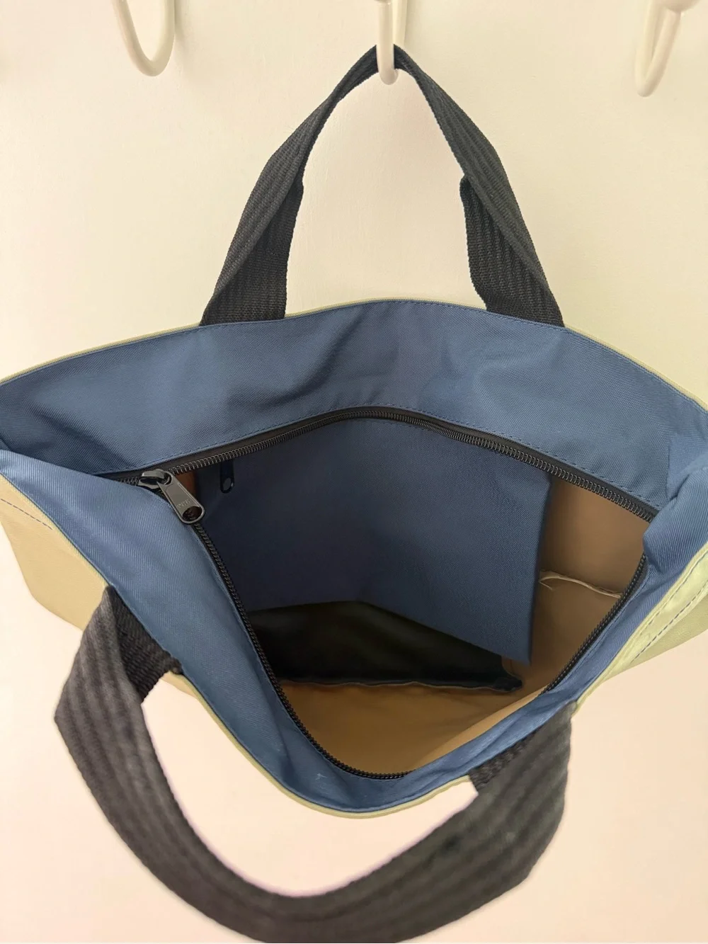 Herve Chapelier olive green nylon boat-shaped tote bag - Picture 3 of 5